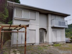 裾野市茶畑　中古住宅　外観