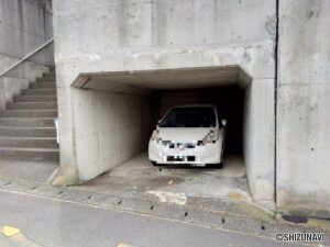 裾野市茶畑　中古住宅　外観