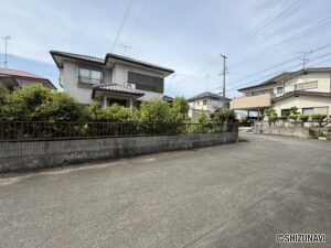 磐田市東貝塚　売土地　整形地・角地　解体更地、確定測量渡し　建築条件なしの画像