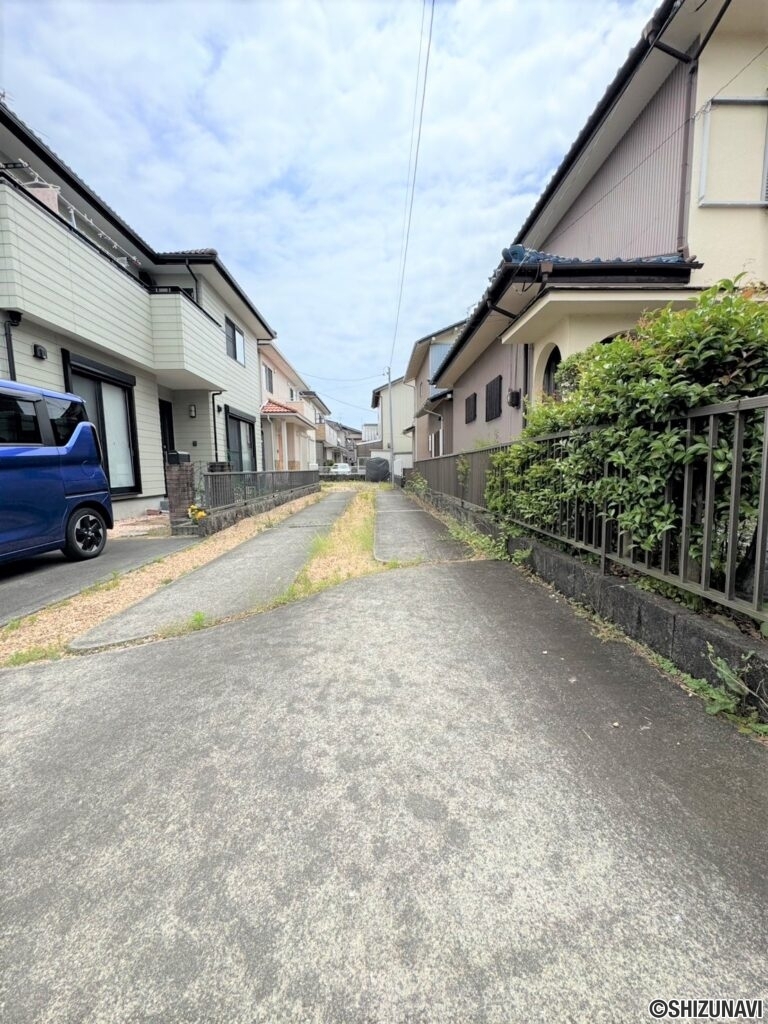 進入路部分は約4ｍあるので、スムーズに進入可能です♪