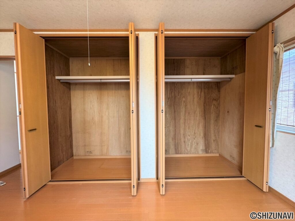 7.5帖洋室　収納