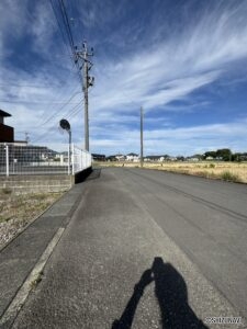 物件南側前面道路は約7.4ｍです