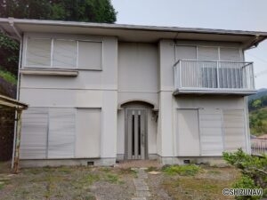 裾野市茶畑　中古住宅　外観