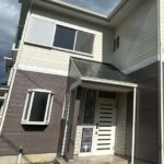 【リフォーム済/玄関】玄関は建付け調整、玄関鍵の交換、モニター付きインターホンの新品交換を行いました。