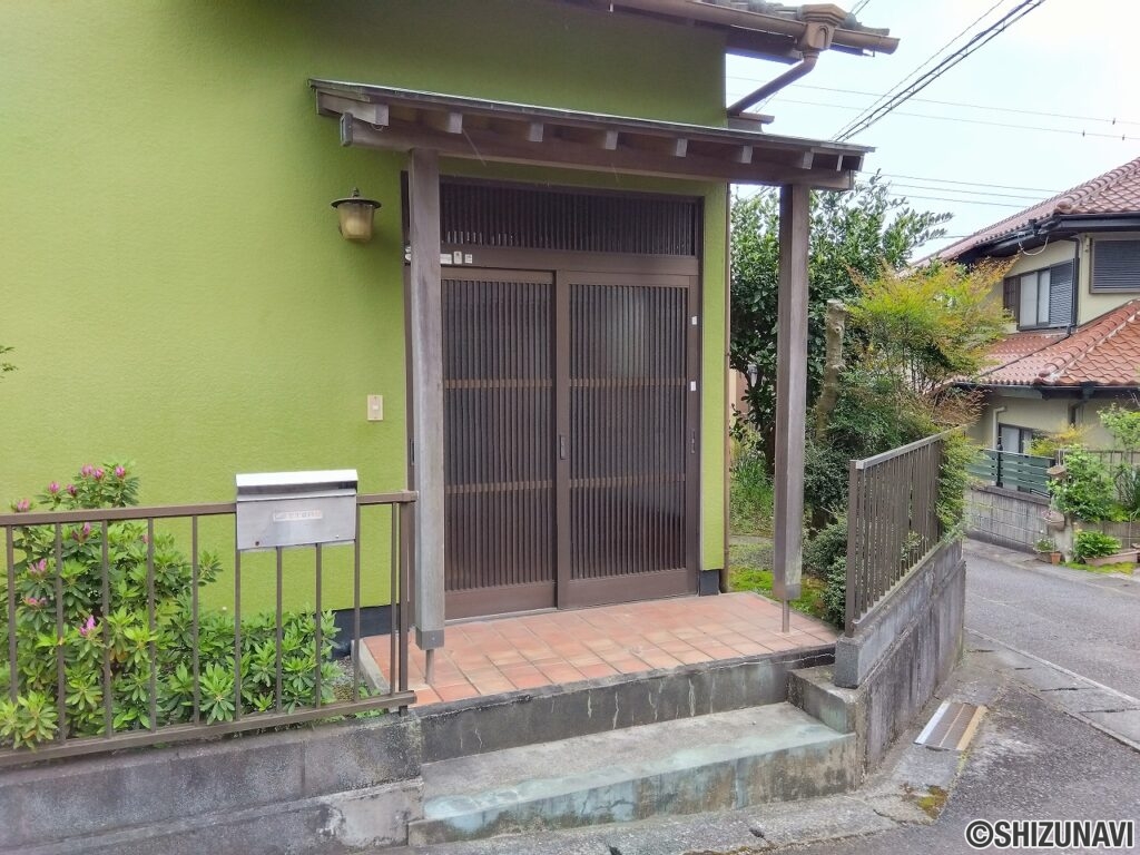富士宮市小泉　中古住宅　外観