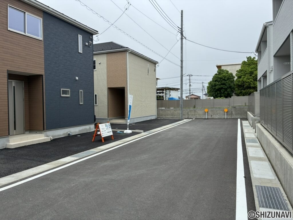 新築一戸建て　富士宮市舞々木町　2階建　4LDKの画像