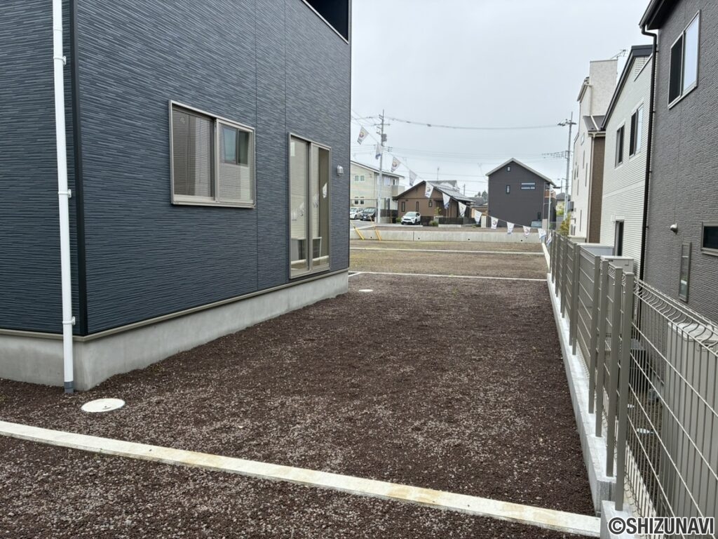 新築一戸建て　富士宮市舞々木町　2階建　4LDKの画像