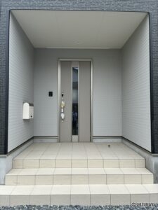 新築　富士宮　大岩　玄関外