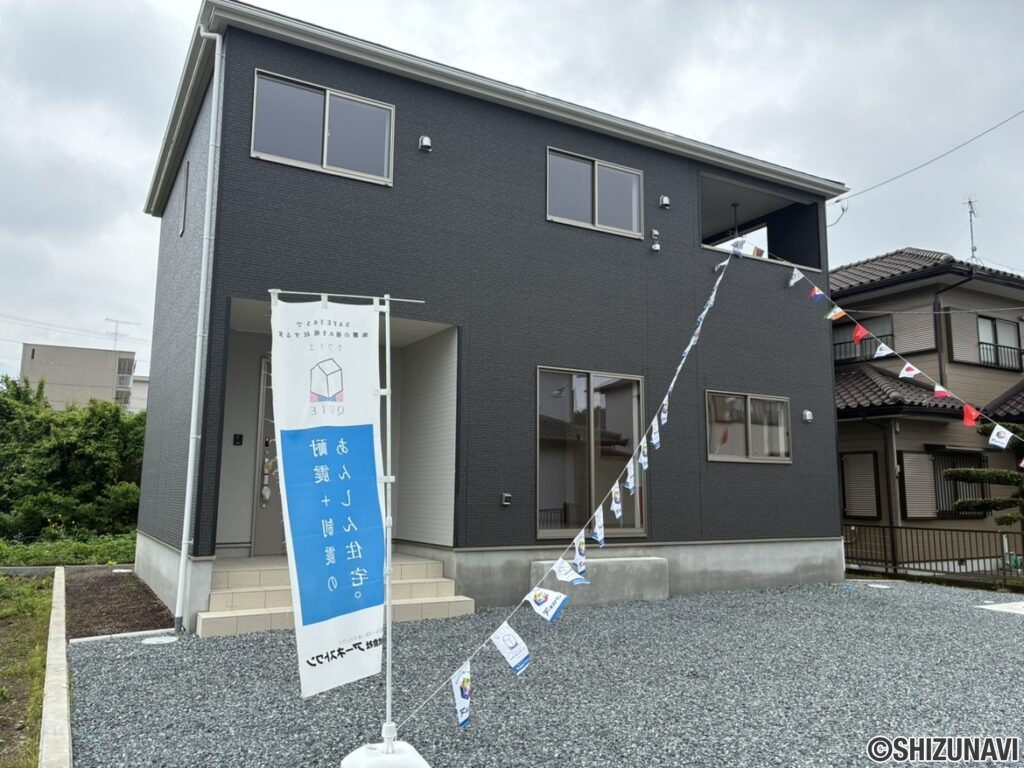 新築　富士宮　大岩　外観　駐車場