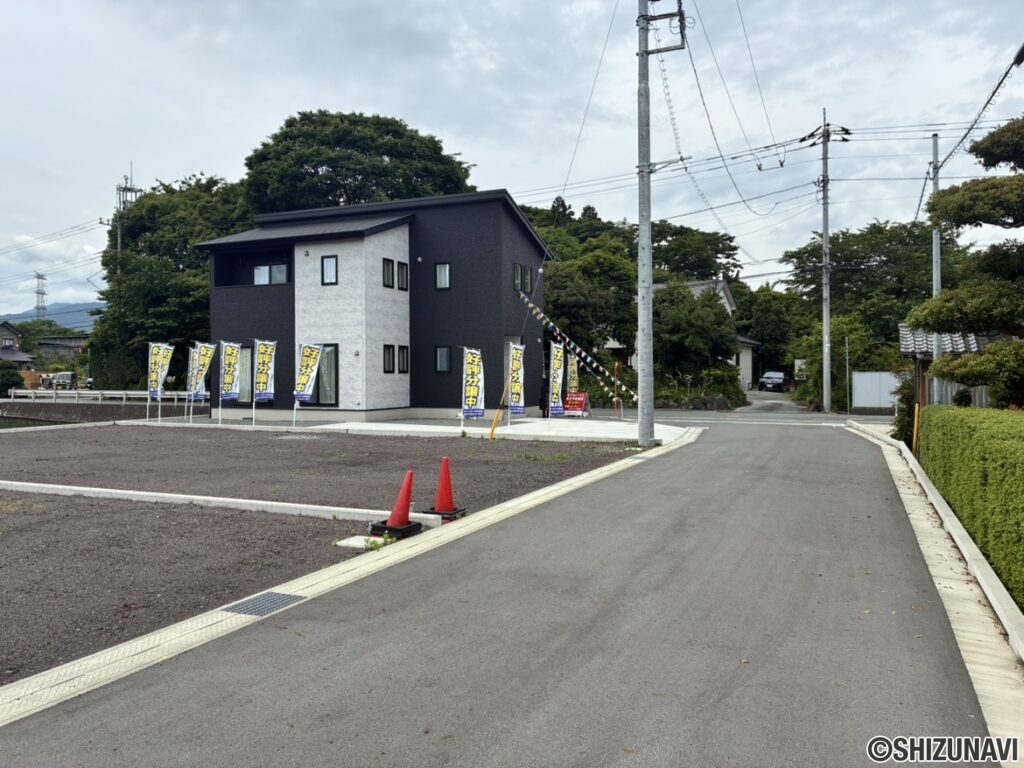 未入居一戸建て　富士宮市宮原　2階建　4LDKの画像