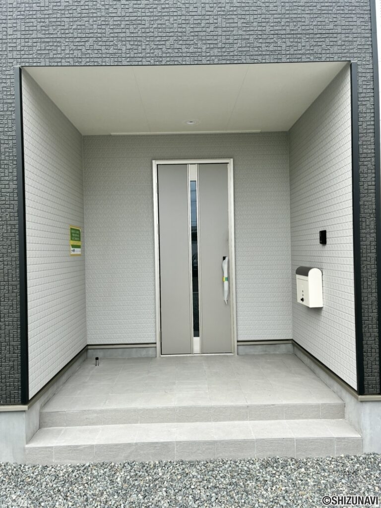 富士市 中里 (須津駅) 2階建 4LDKの画像