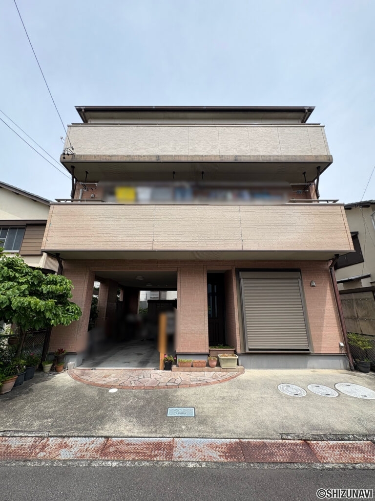 築２１年の３階建て中古住宅です！