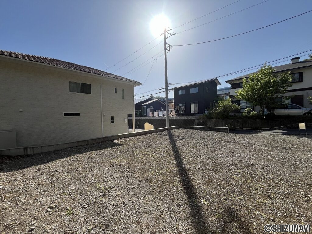 長泉町上長窪　角地の画像