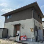 建物全景【駐車場側】