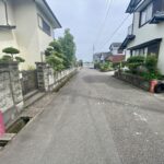 前面道路です
