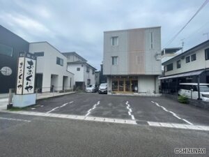 藤枝市青木3丁目　藤枝駅近　3階建て住宅の物件画像