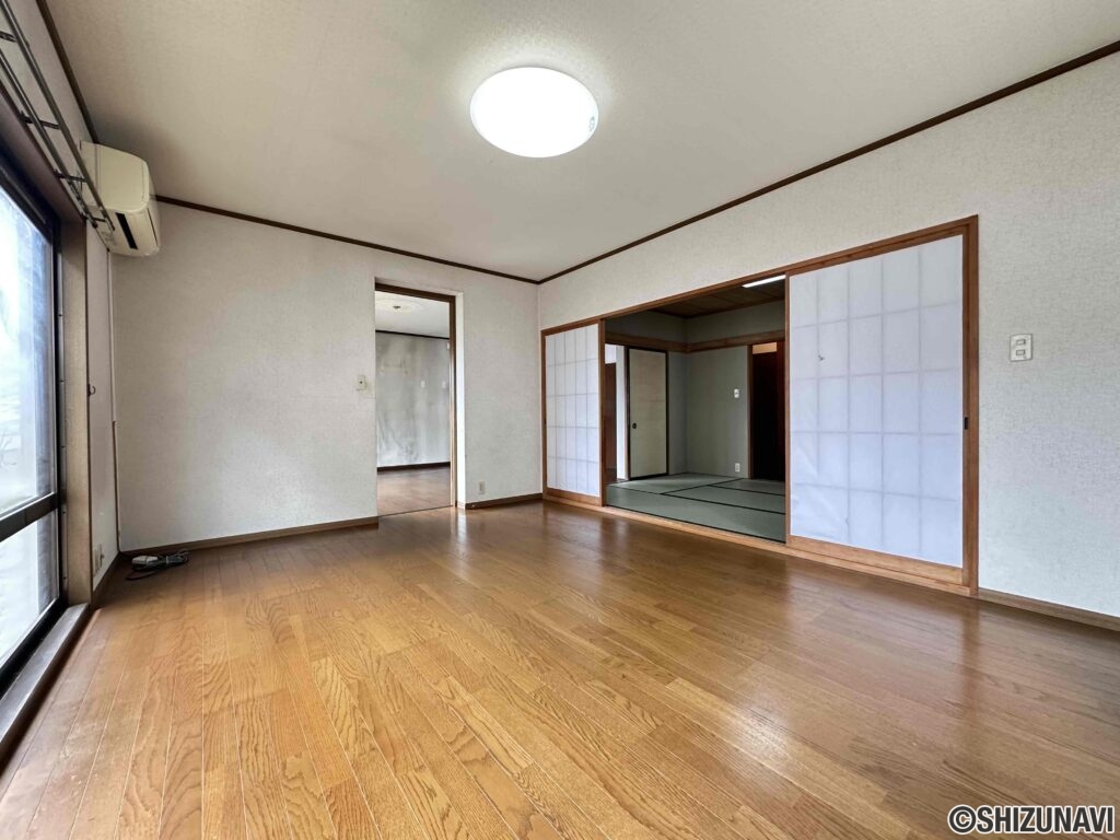 日当たりが良く、寛ぎ空間をご提供する洋室９帖。