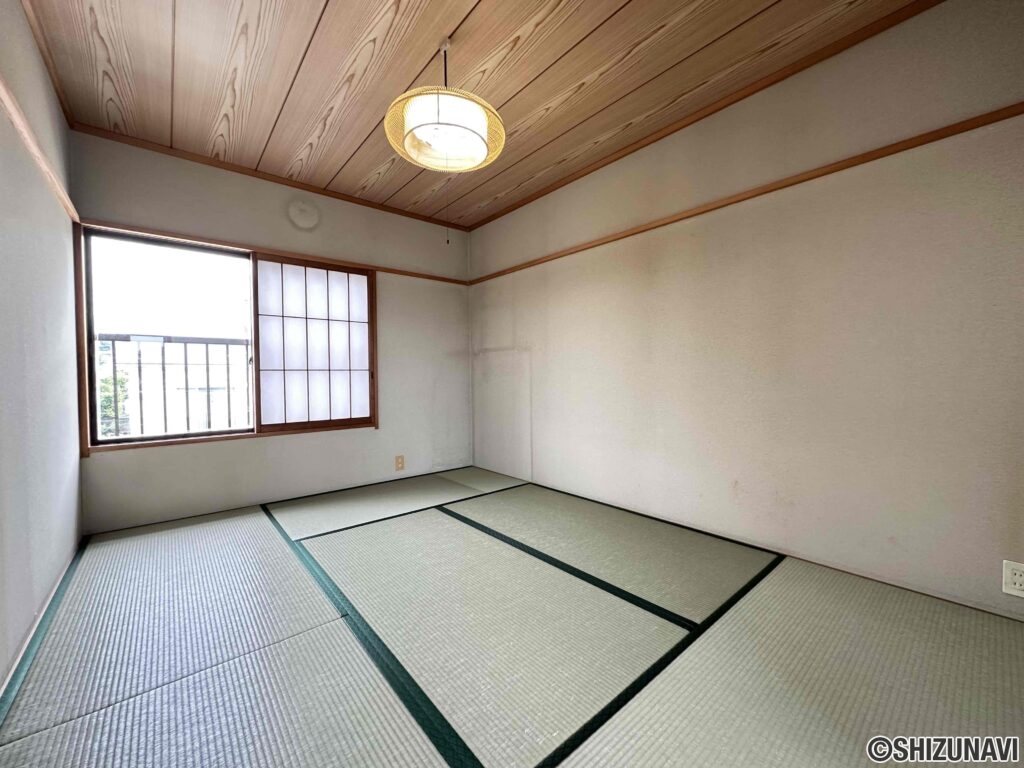 ２Fにも落ち着いた雰囲気の和室がございます。