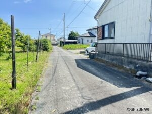 前面道路になります。