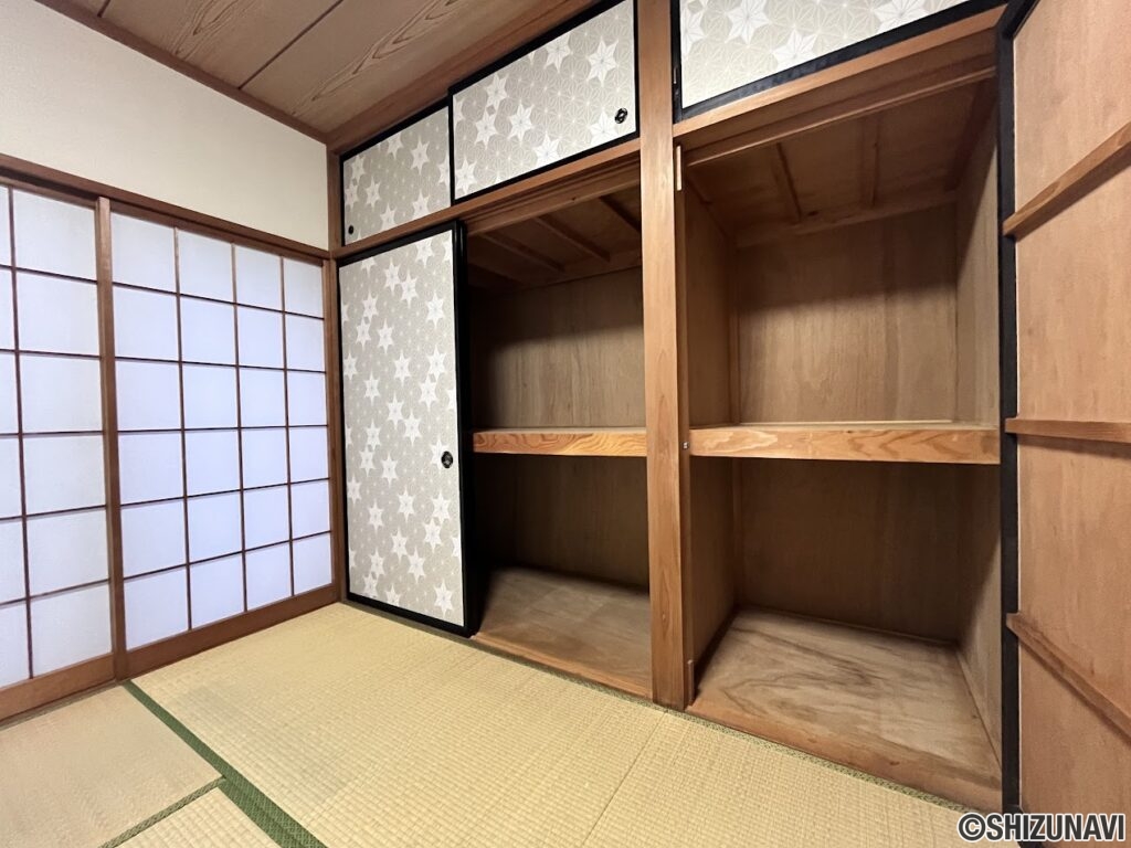 和室押し入れ
