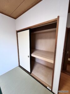 1階和室押し入れ