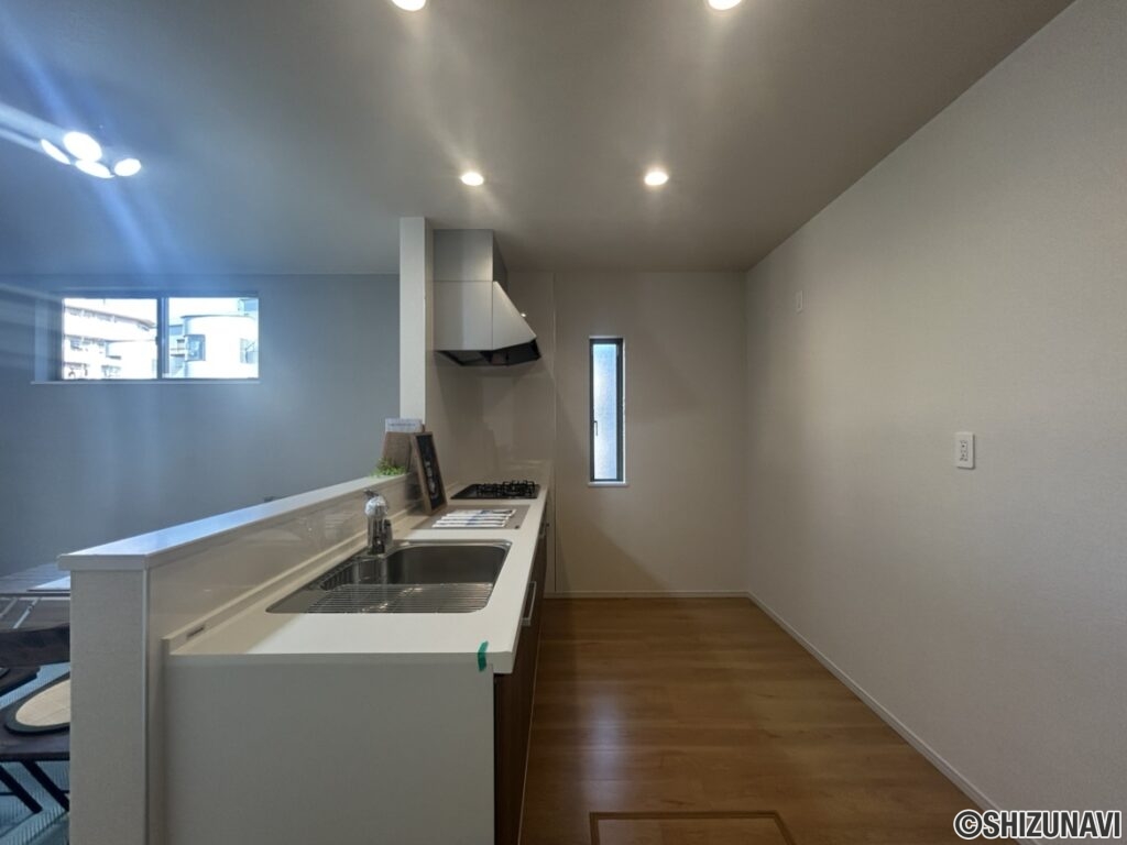 葵区　新築　キッチン