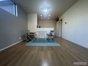 葵区　新築　リビング