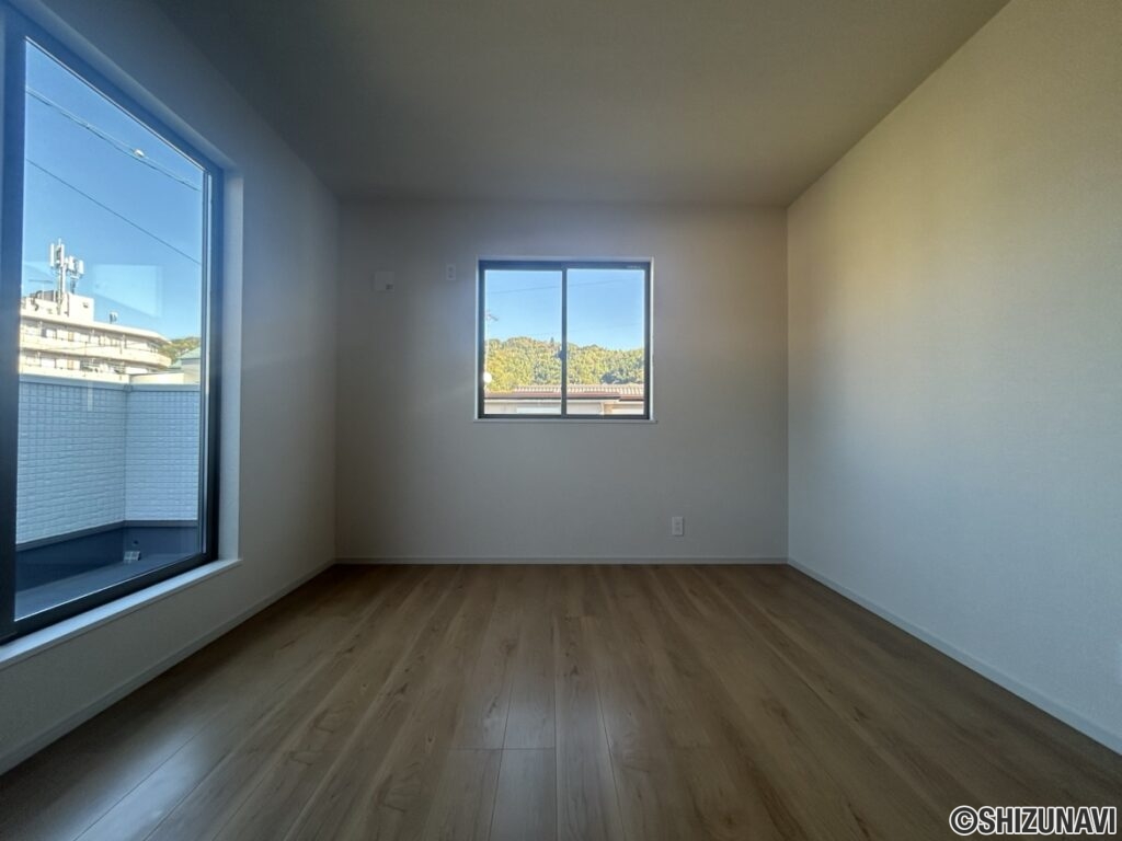 葵区　新築　部屋