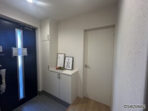 葵区　新築　玄関