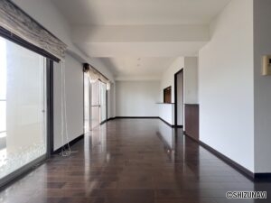 【仲介手数料不要】ディーグランセ鷹匠　13階　4LDKの画像