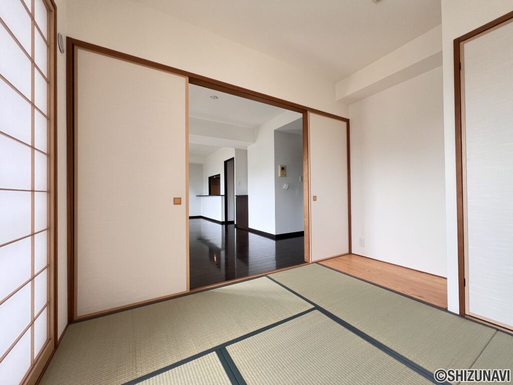 【仲介手数料不要】ディーグランセ鷹匠　13階　4LDKの画像