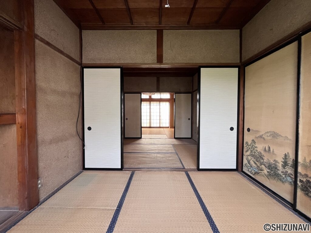 静岡市　清水区三保115-12　室内
