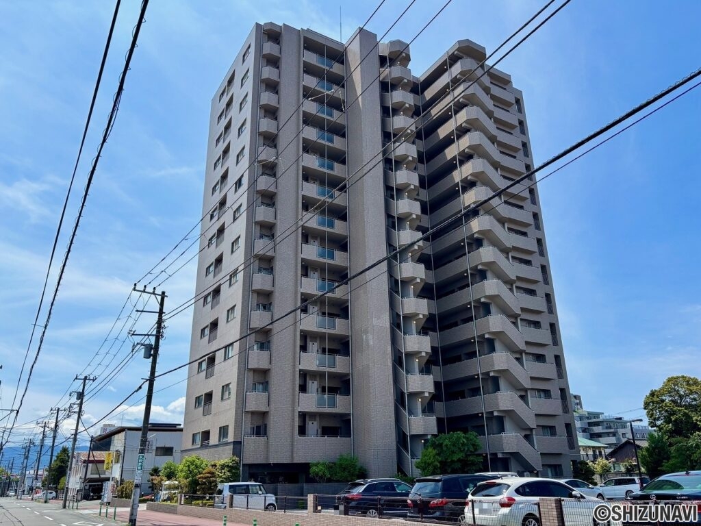 サーパス大岡公園902号室