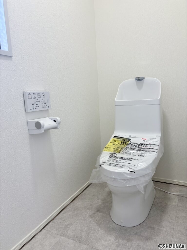 トイレ交換済みです。