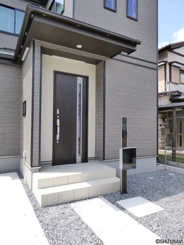 玄関外
