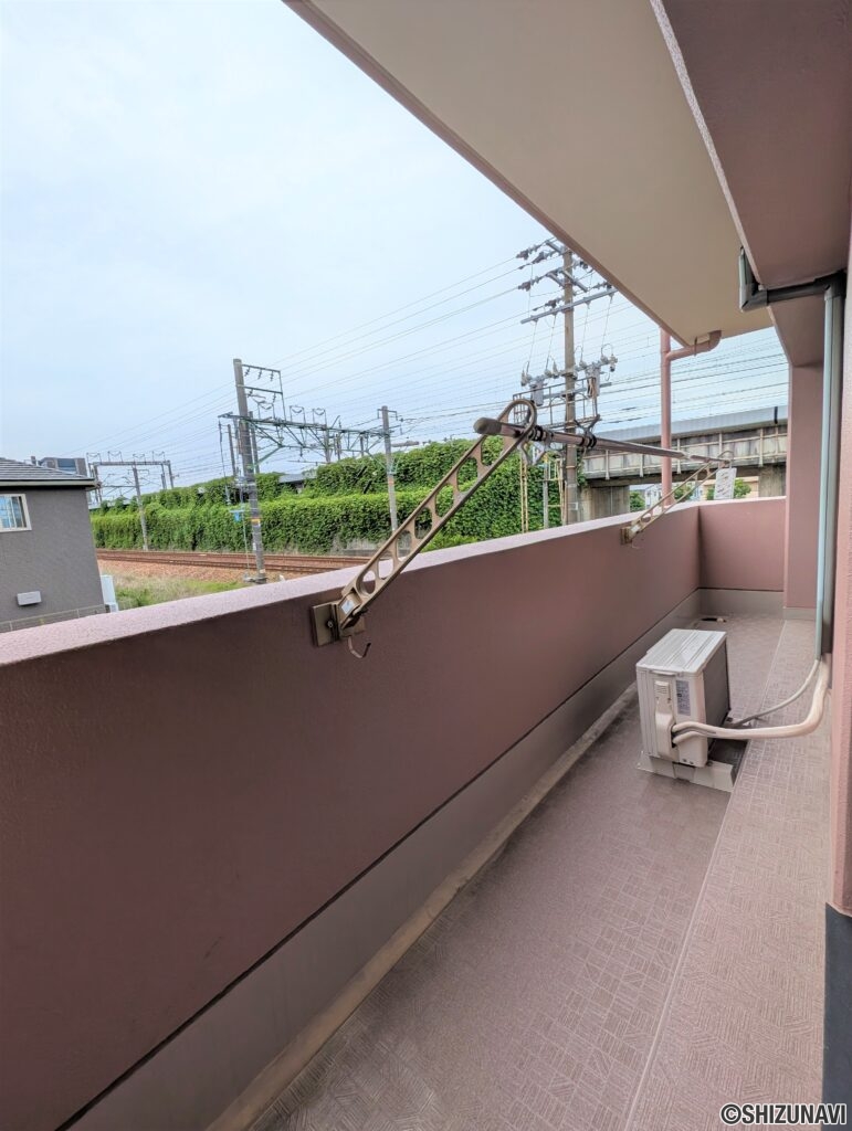 モンレーブ草薙　2階　フルリフォーム歴あり　の画像