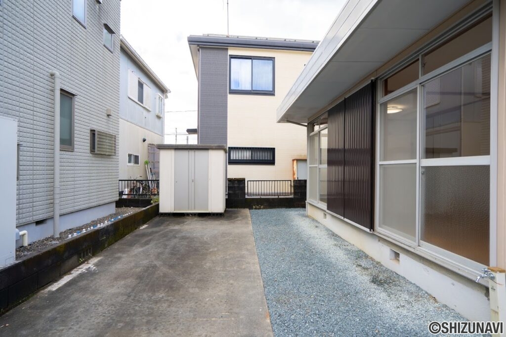 空き家買取専科　藤岡4丁目　駐車場