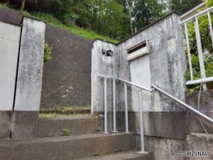 裾野市茶畑　中古住宅　外観