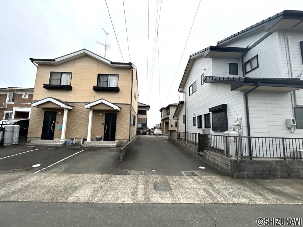 【進入路】