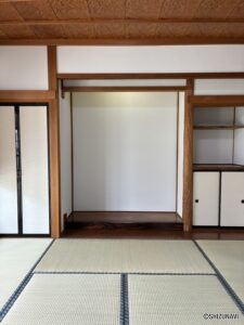 1階和室の床の間です。客間としてもご利用いただけます。