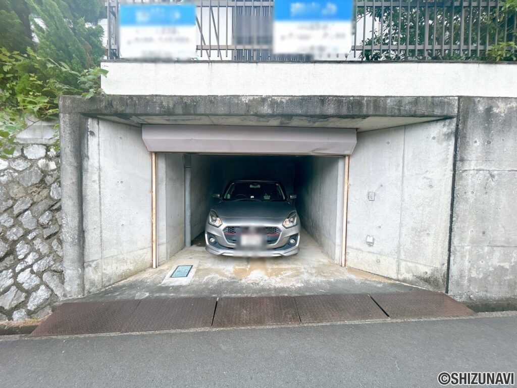 【駐車スペース】