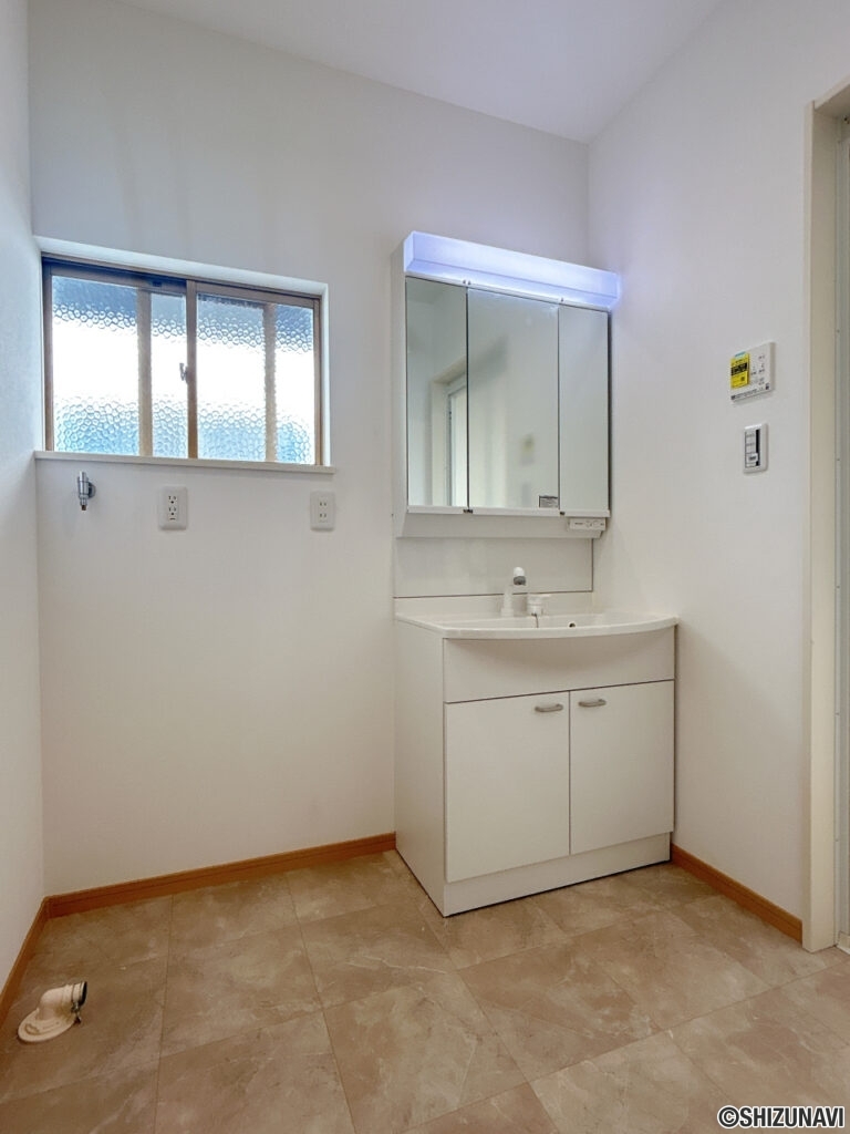 カチタス　益津下　洗面所