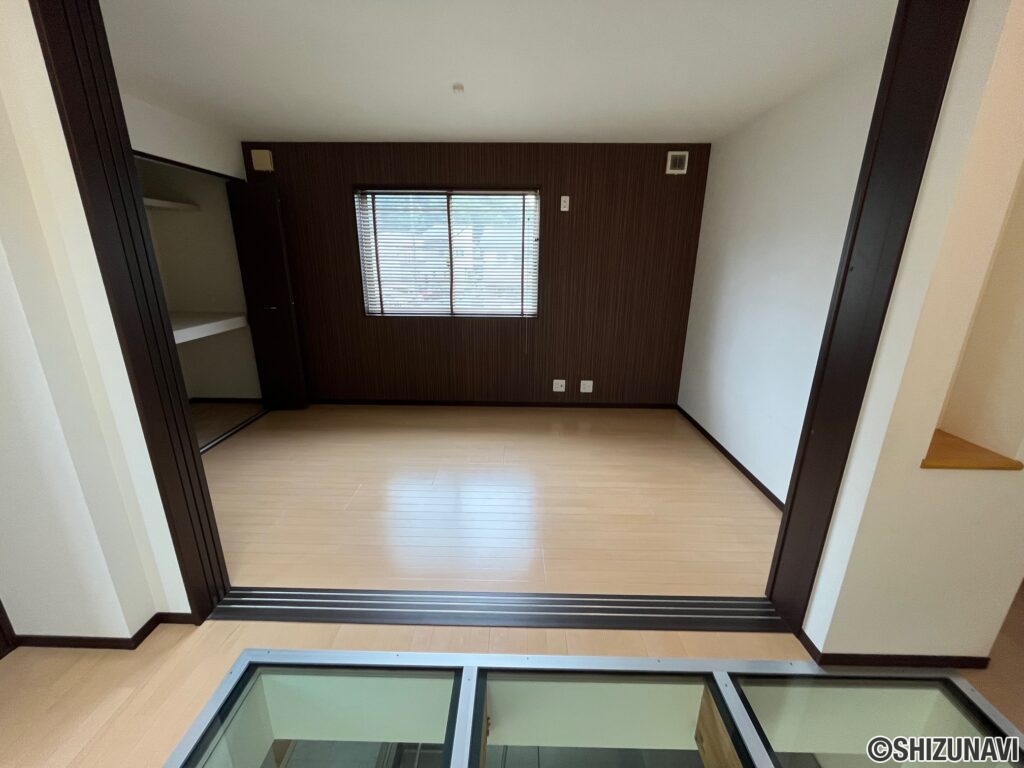 【中古住宅】浜松市浜名区染地台二丁目　ガレージハウスの画像
