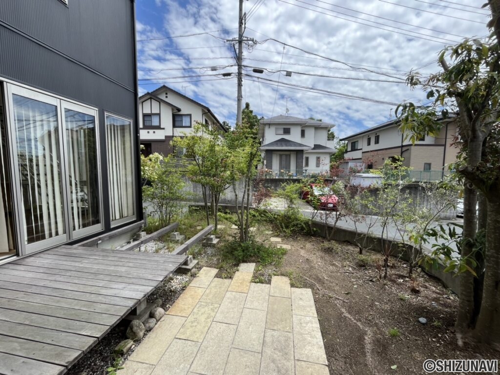 【中古住宅】浜松市浜名区染地台二丁目　ガレージハウスの画像