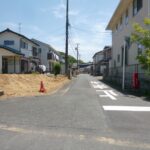 南側道路約4ｍに約11.6ｍ接する