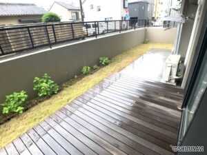 オブリージュ三番町レジデンス　ウッドデッキ