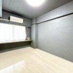 【北東側洋室】