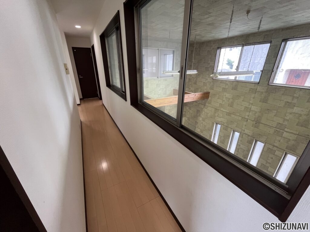 【中古住宅】浜松市浜名区染地台二丁目　ガレージハウスの画像