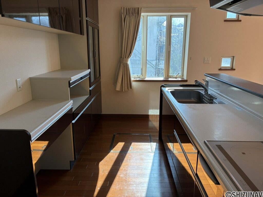 伊豆の国市南條　セキスイハイム中古住宅　内観