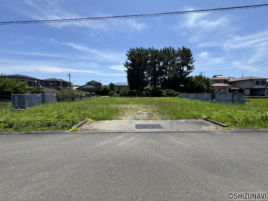 約180坪の雑種地です♪